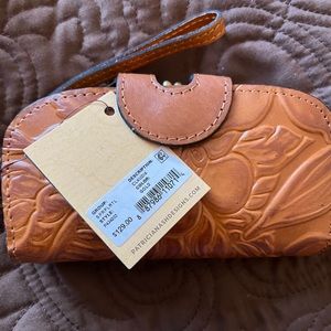 Patricia Nash Claudia wristlet/wallet